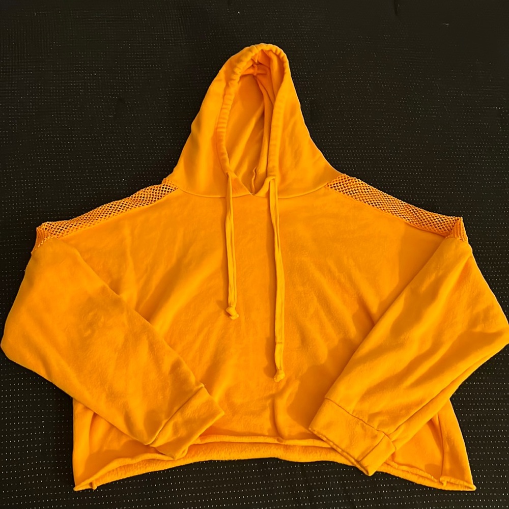 Women’s crop hoody
